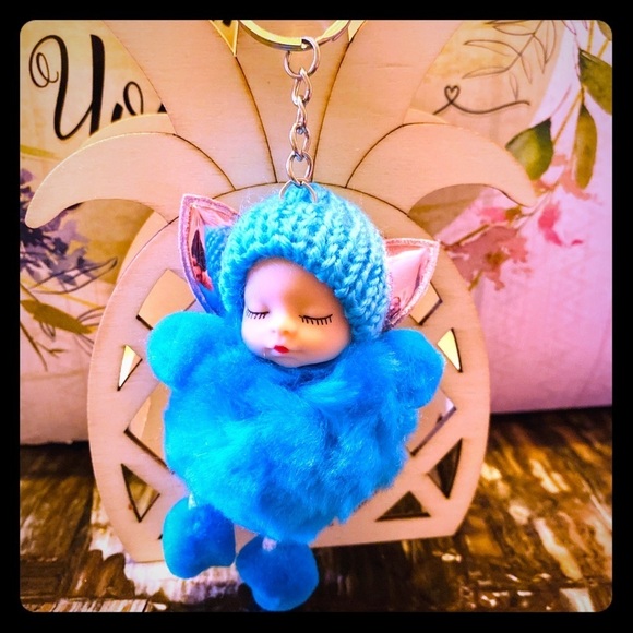 SLEEPY BABY WITH FAIRY WINGS SMALL POMPON IN BLUE KEYCHAIN CHARM - Picture 4 of 6